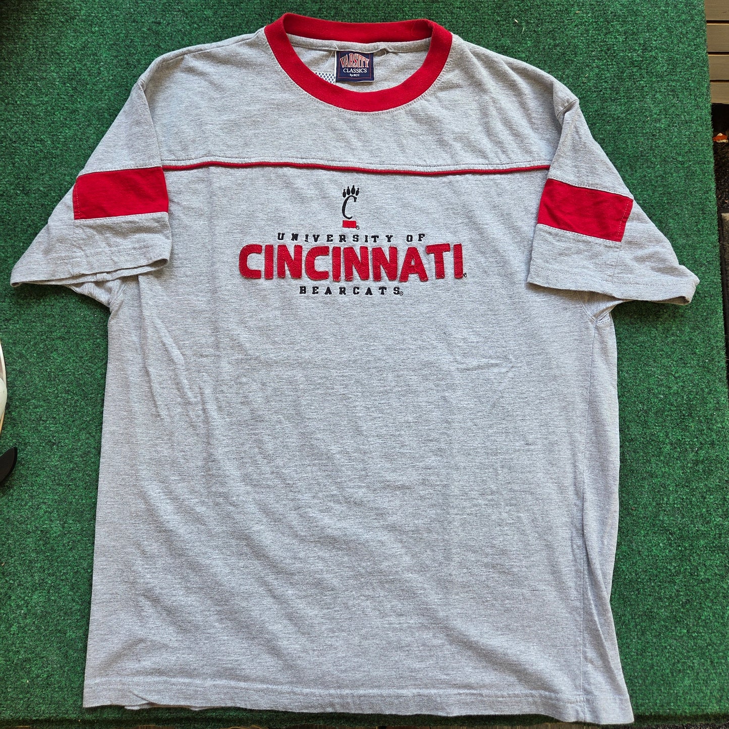 Vintage 90s Y2k Cincinnati Bearcats VC T Shirt
