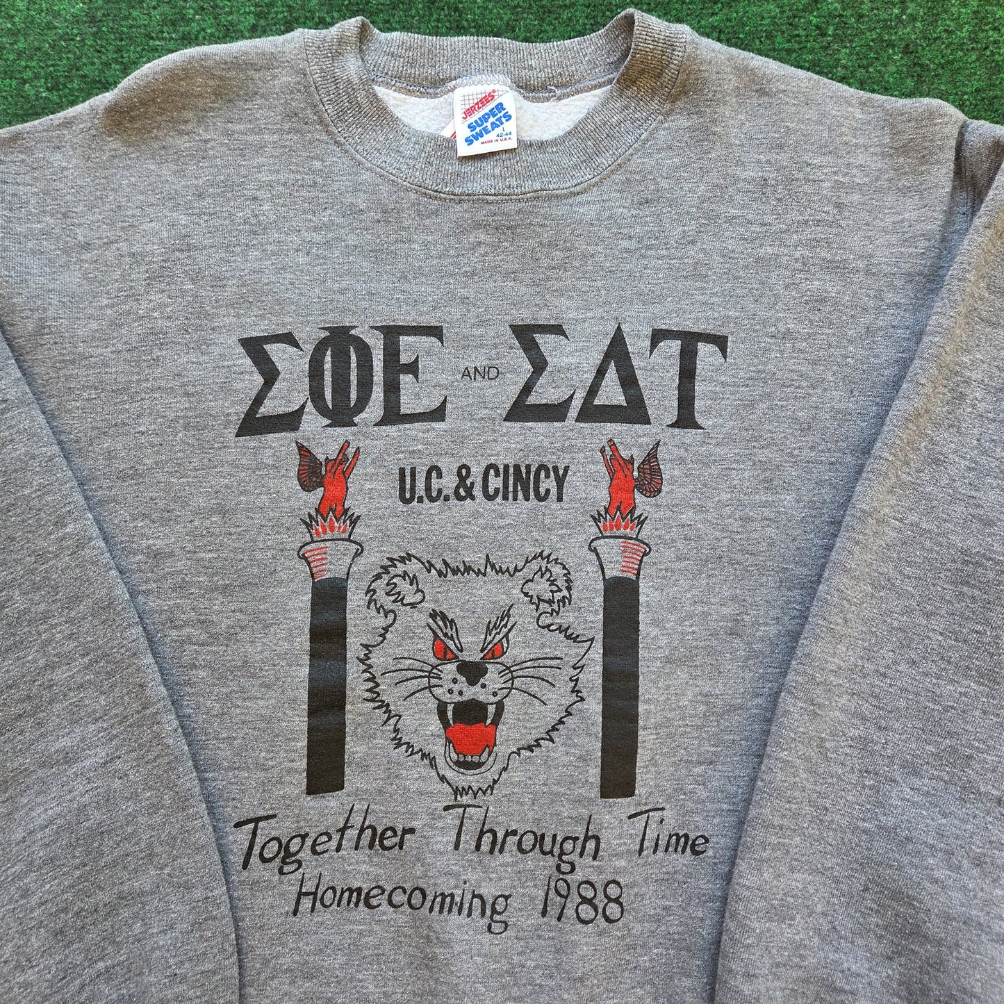 1988 Bearcats Homecoming Sweatshirt